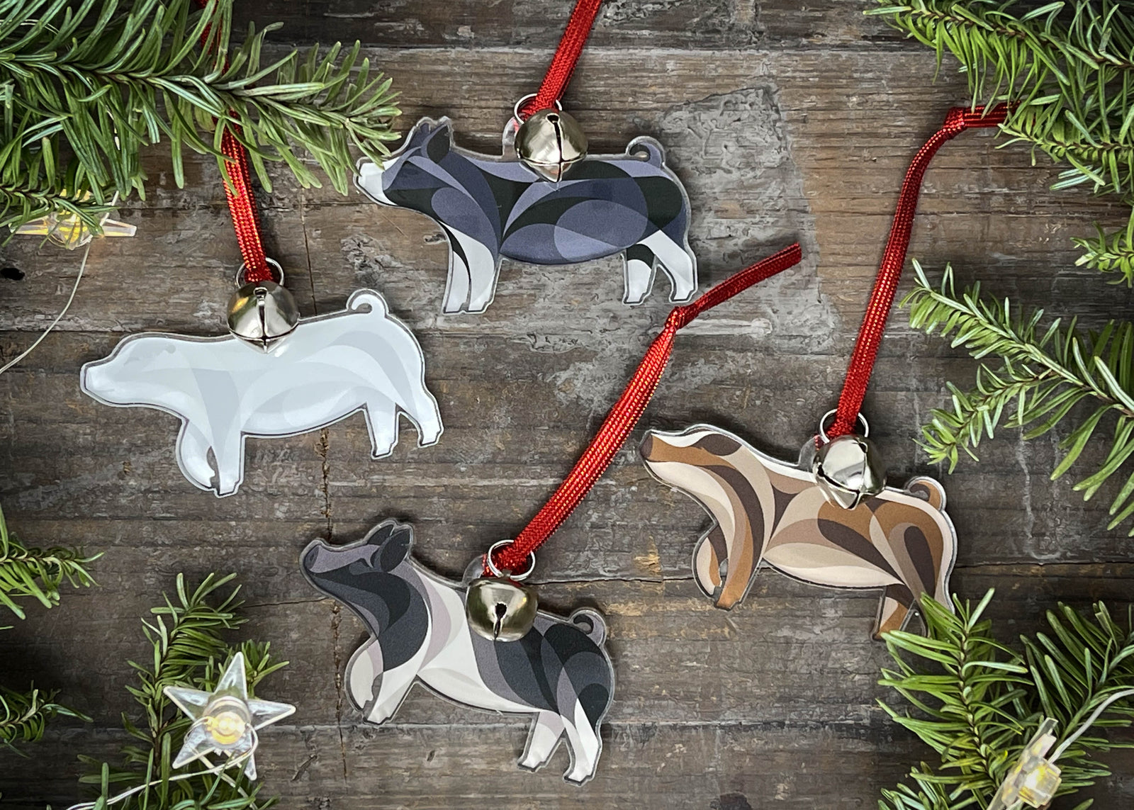 SHOW PIG ORNAMENT(S)